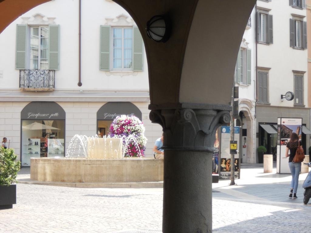 Al Centro Storico Lejlighed Bergamo Værelse billede